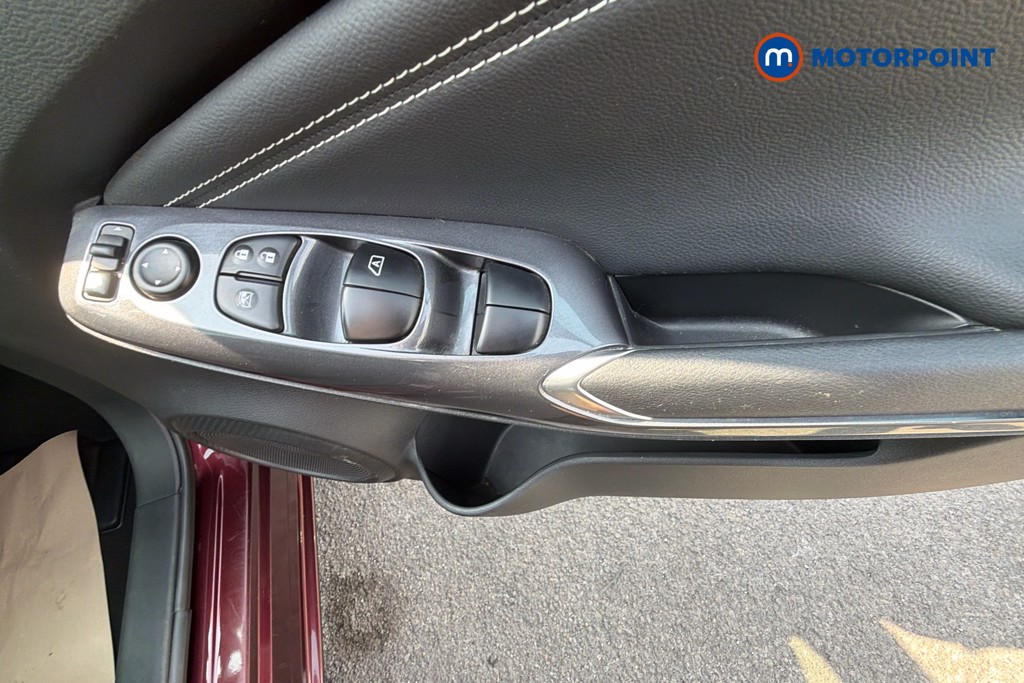 Nissan Juke Tekna Automatic Petrol SUV - Stock Number (1668393) - 19th supplementary image