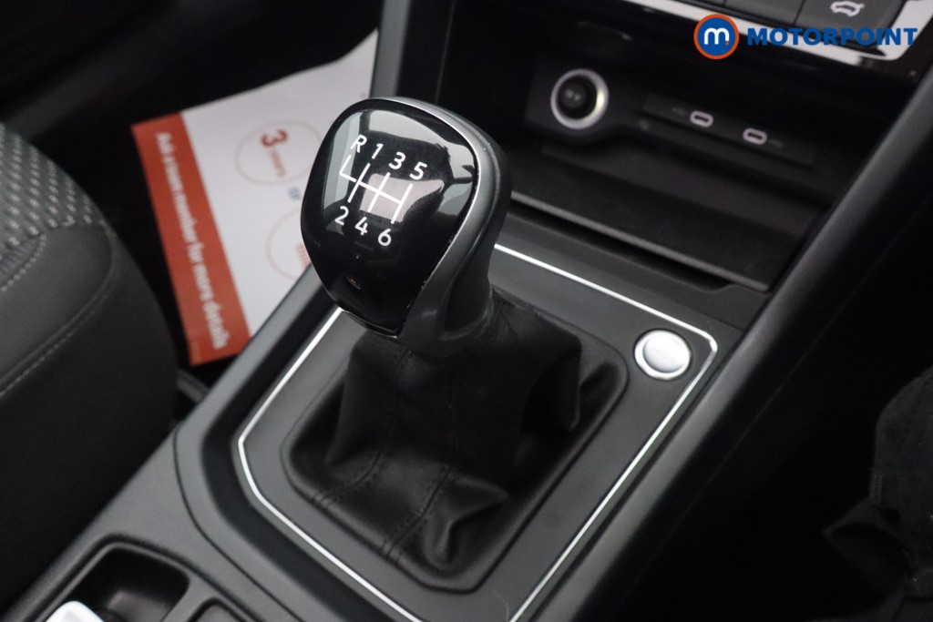 Volkswagen Touran Match Manual Petrol People Carrier - Stock Number (1668484) - 6th supplementary image