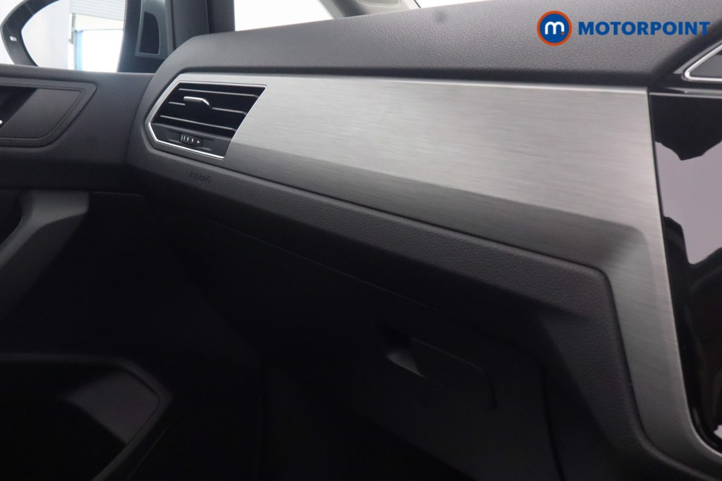 Volkswagen Touran Match Manual Petrol People Carrier - Stock Number (1668484) - 8th supplementary image