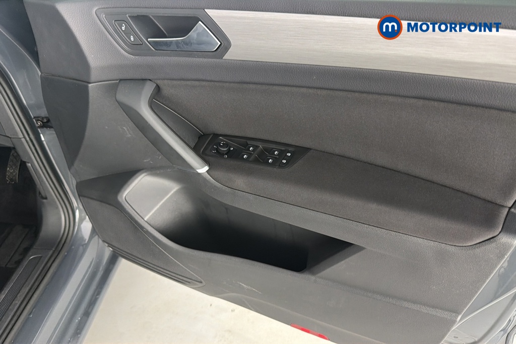 Volkswagen Touran Match Automatic Petrol People Carrier - Stock Number (1668517) - 18th supplementary image