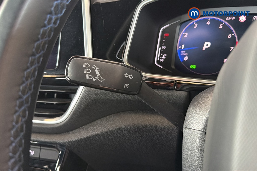 Volkswagen T-Roc R Automatic Petrol SUV - Stock Number (1668607) - 5th supplementary image