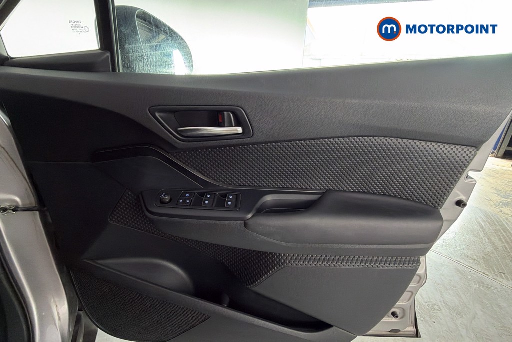 Toyota C-Hr Icon Manual Petrol SUV - Stock Number (1668626) - 19th supplementary image