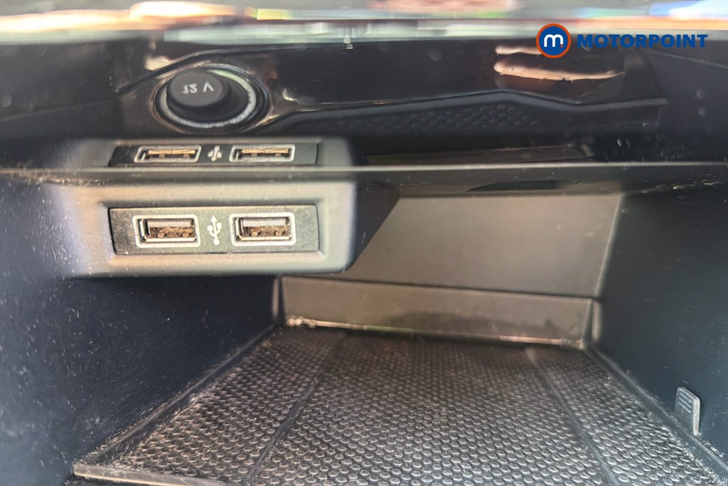 Volkswagen T-Roc SE Manual Petrol SUV - Stock Number (1668730) - 3rd supplementary image