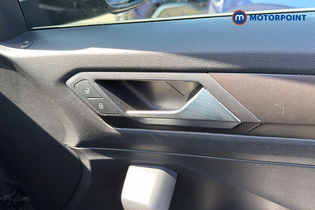 Volkswagen T-Roc SE Manual Petrol SUV - Stock Number (1668730) - 19th supplementary image