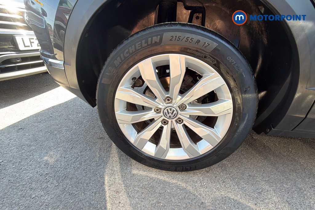 Volkswagen T-Roc SE Manual Petrol SUV - Stock Number (1668730) - 36th supplementary image