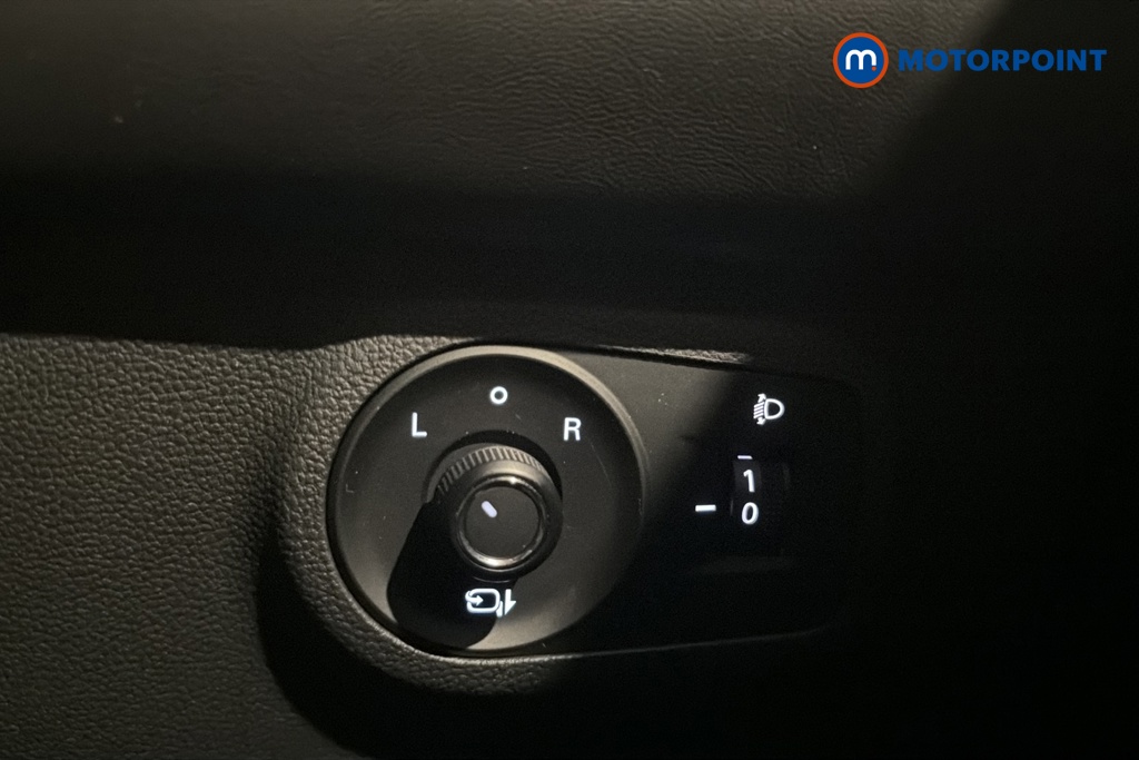 Mg Motor Uk ZS Exclusive Manual Petrol SUV - Stock Number (1668887) - 11th supplementary image