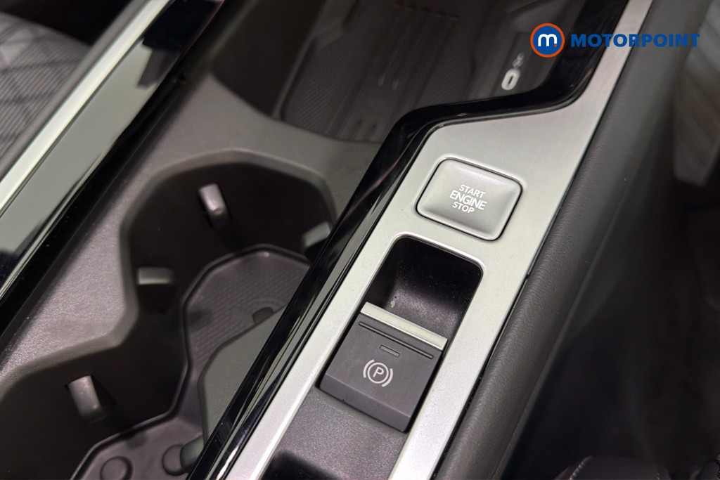 Volkswagen Passat R-Line Automatic Petrol Plug-In Hybrid Estate - Stock Number (1668999) - 16th supplementary image