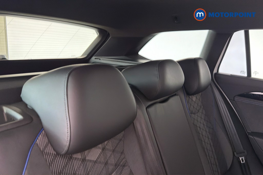 Volkswagen Passat R-Line Automatic Petrol Plug-In Hybrid Estate - Stock Number (1668999) - 23rd supplementary image