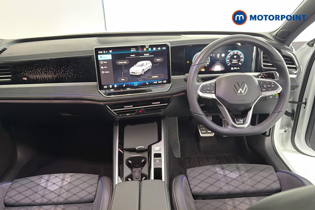 Volkswagen Passat R-Line Automatic Petrol Plug-In Hybrid Estate - Stock Number (1669001) - 1st supplementary image