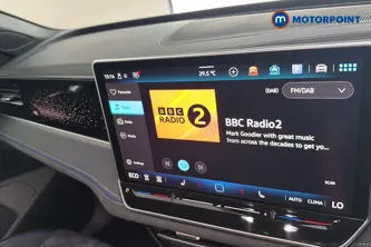 Volkswagen Passat R-Line Automatic Petrol Plug-In Hybrid Estate - Stock Number (1669013) - 8th supplementary image
