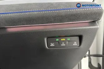 Volkswagen Passat R-Line Automatic Petrol Plug-In Hybrid Estate - Stock Number (1669013) - 11th supplementary image
