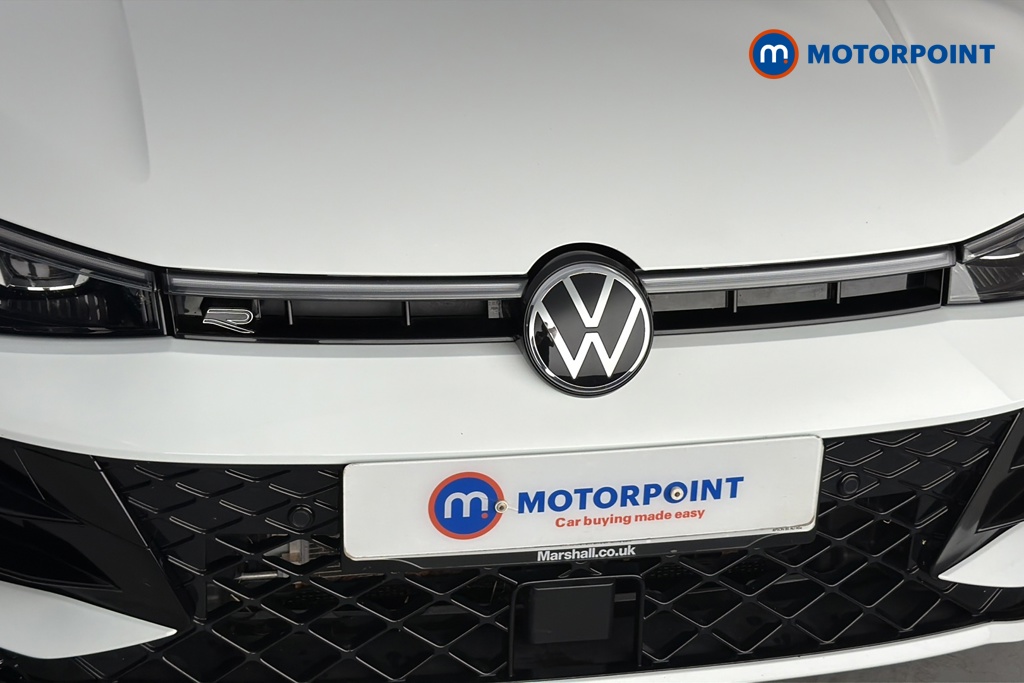 Volkswagen Passat R-Line Automatic Petrol Plug-In Hybrid Estate - Stock Number (1669013) - 43rd supplementary image