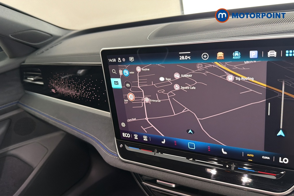Volkswagen Passat R-Line Automatic Petrol Plug-In Hybrid Estate - Stock Number (1669015) - 9th supplementary image