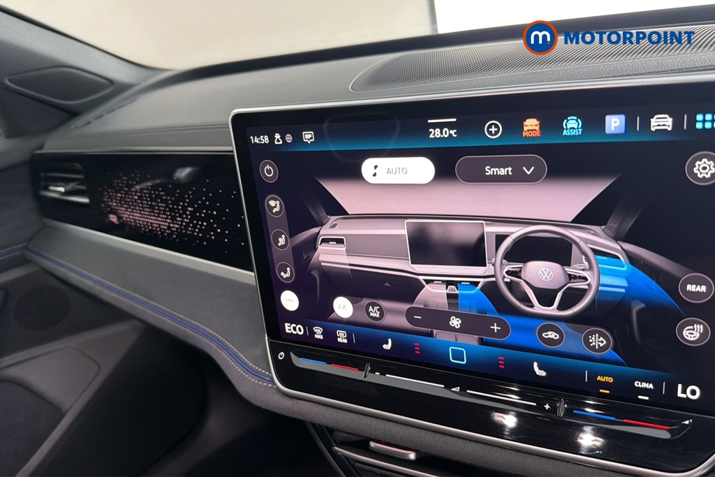 Volkswagen Passat R-Line Automatic Petrol Plug-In Hybrid Estate - Stock Number (1669015) - 12th supplementary image