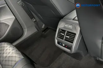 Volkswagen Passat R-Line Automatic Petrol Plug-In Hybrid Estate - Stock Number (1669015) - 28th supplementary image