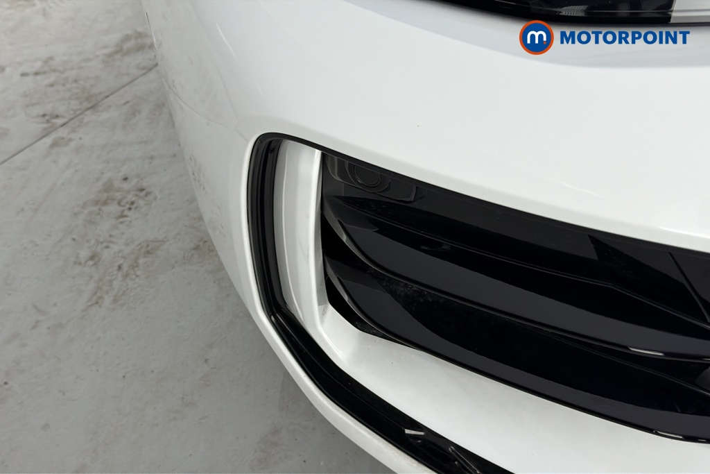 Volkswagen Passat R-Line Automatic Petrol Plug-In Hybrid Estate - Stock Number (1669015) - 38th supplementary image