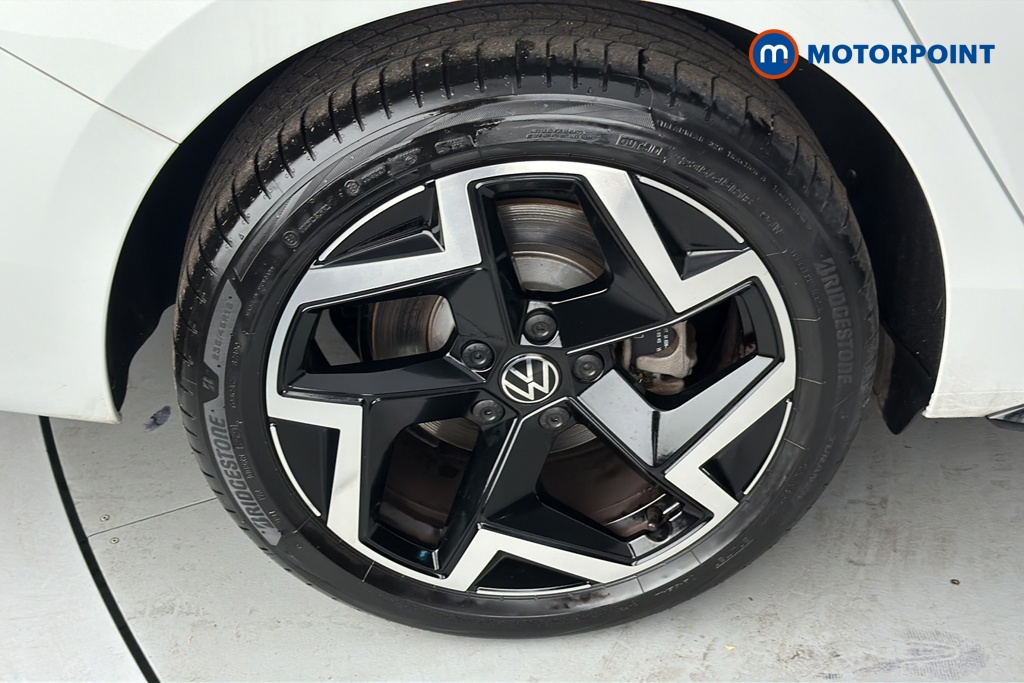Volkswagen Passat R-Line Automatic Petrol Plug-In Hybrid Estate - Stock Number (1669015) - 46th supplementary image