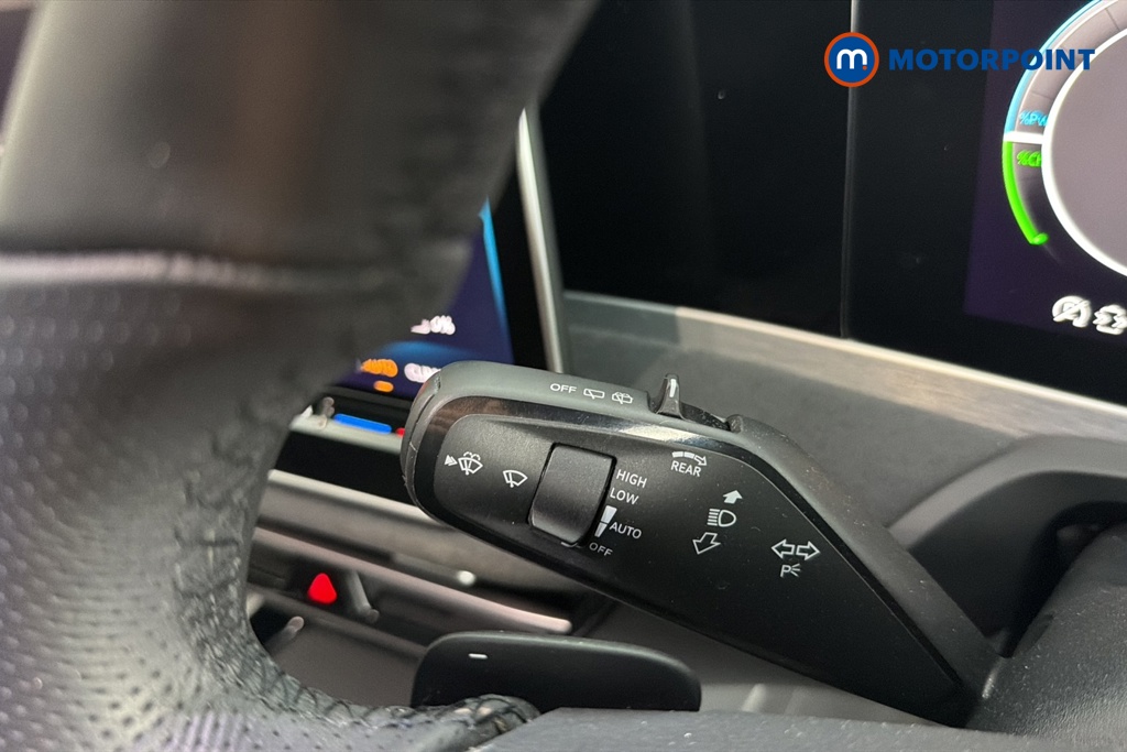 Volkswagen Passat R-Line Automatic Petrol Plug-In Hybrid Estate - Stock Number (1669018) - 5th supplementary image
