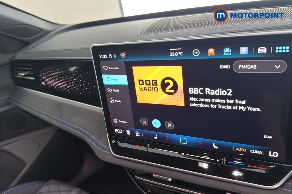 Volkswagen Passat R-Line Automatic Petrol Plug-In Hybrid Estate - Stock Number (1669018) - 8th supplementary image