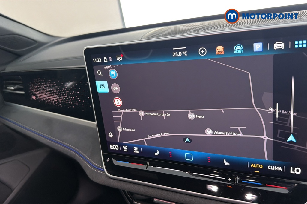 Volkswagen Passat R-Line Automatic Petrol Plug-In Hybrid Estate - Stock Number (1669018) - 9th supplementary image