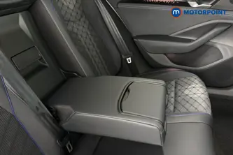 Volkswagen Passat R-Line Automatic Petrol Plug-In Hybrid Estate - Stock Number (1669018) - 26th supplementary image