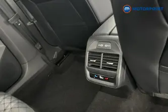 Volkswagen Passat R-Line Automatic Petrol Plug-In Hybrid Estate - Stock Number (1669018) - 28th supplementary image