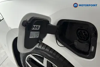 Volkswagen Passat R-Line Automatic Petrol Plug-In Hybrid Estate - Stock Number (1669018) - 40th supplementary image
