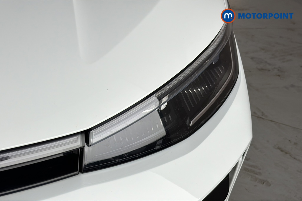 Volkswagen Passat R-Line Automatic Petrol Plug-In Hybrid Estate - Stock Number (1669018) - 42nd supplementary image