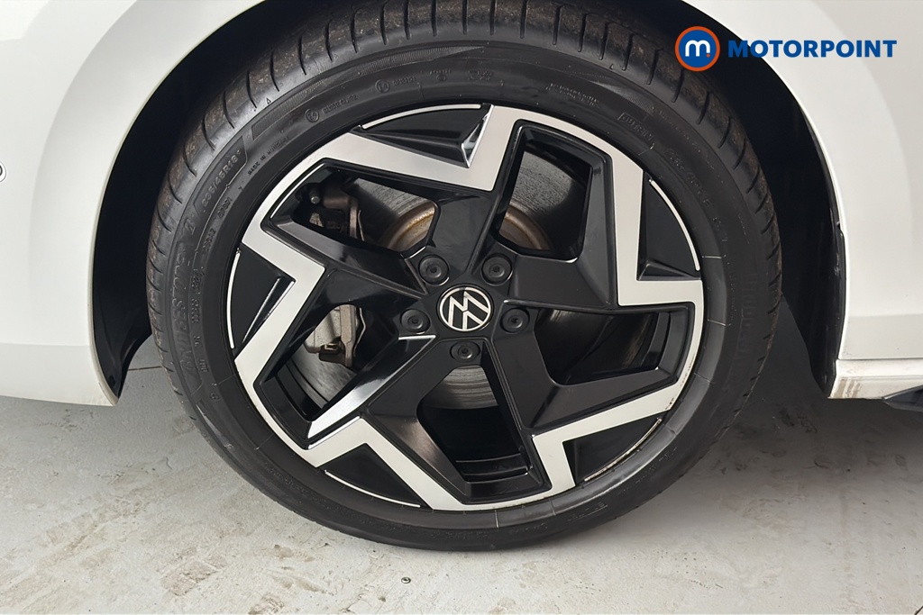 Volkswagen Passat R-Line Automatic Petrol Plug-In Hybrid Estate - Stock Number (1669018) - 44th supplementary image