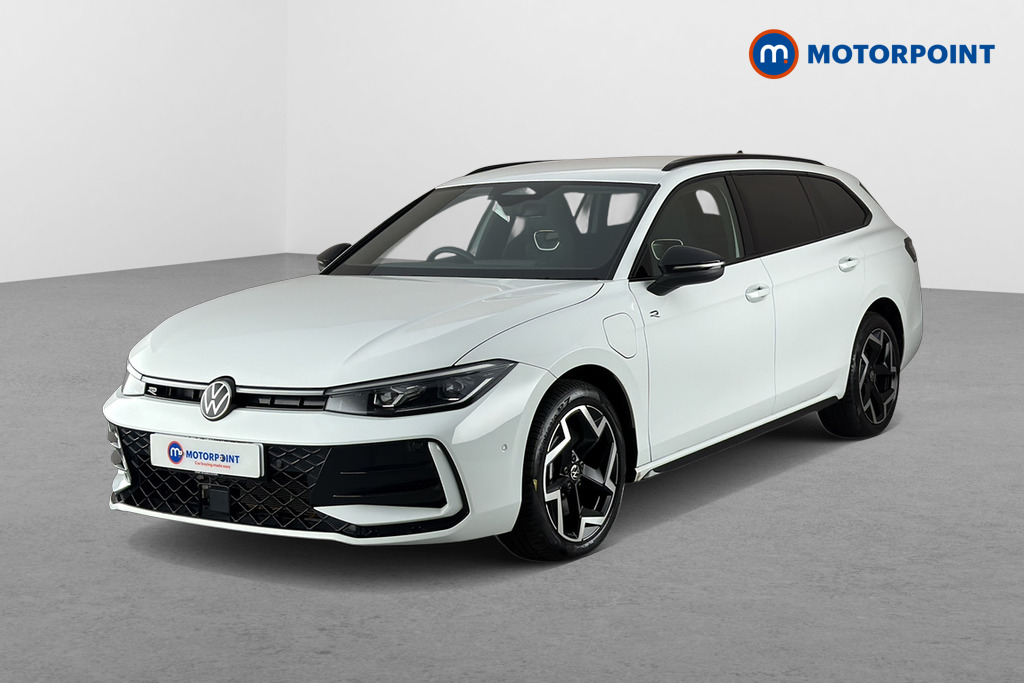 Volkswagen Passat R-Line Automatic Petrol Plug-In Hybrid Estate - Stock Number (1669020) - Passenger side front corner