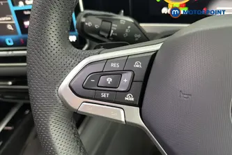 Volkswagen Passat R-Line Automatic Petrol Plug-In Hybrid Estate - Stock Number (1669020) - 4th supplementary image