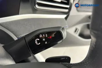 Volkswagen Passat R-Line Automatic Petrol Plug-In Hybrid Estate - Stock Number (1669020) - 6th supplementary image