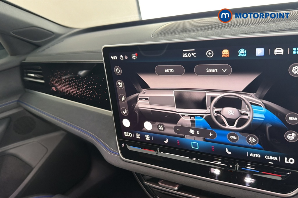 Volkswagen Passat R-Line Automatic Petrol Plug-In Hybrid Estate - Stock Number (1669020) - 12th supplementary image