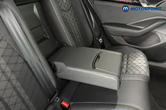 Volkswagen Passat R-Line Automatic Petrol Plug-In Hybrid Estate - Stock Number (1669020) - 26th supplementary image