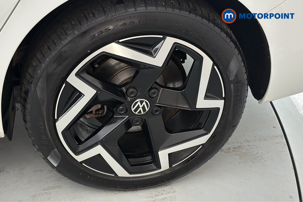 Volkswagen Passat R-Line Automatic Petrol Plug-In Hybrid Estate - Stock Number (1669020) - 45th supplementary image