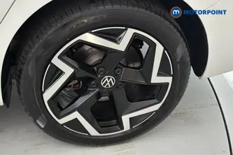 Volkswagen Passat R-Line Automatic Petrol Plug-In Hybrid Estate - Stock Number (1669020) - 45th supplementary image