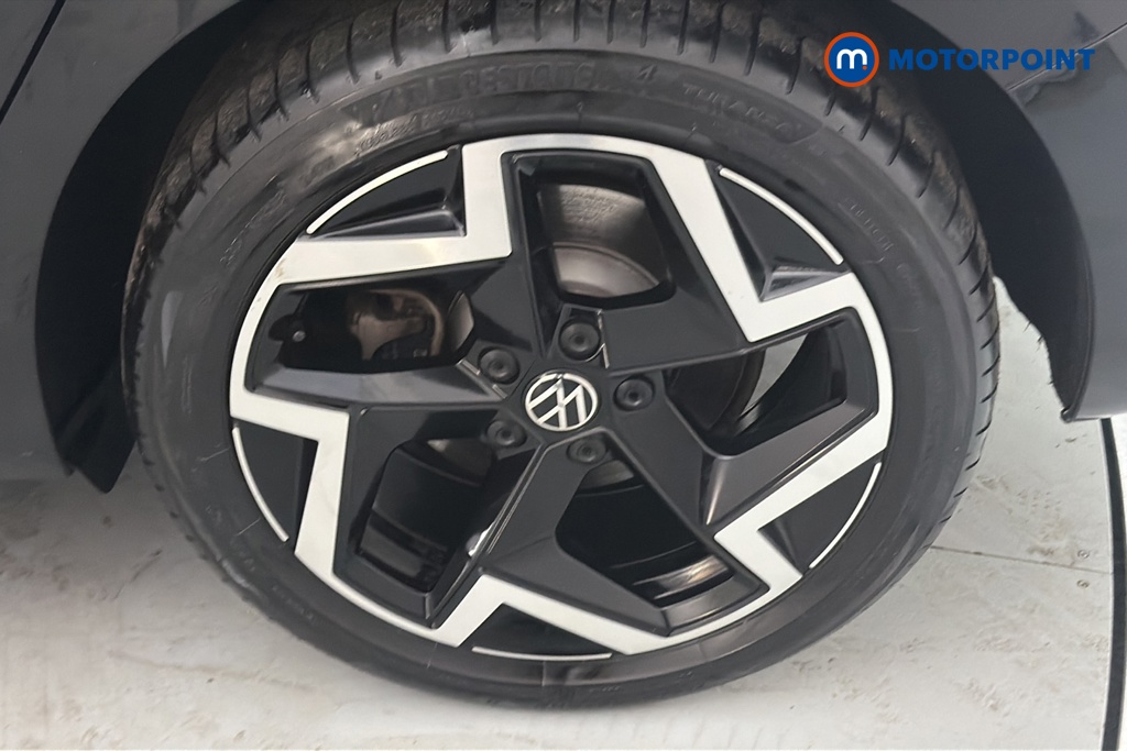 Volkswagen Passat R-Line Automatic Petrol Plug-In Hybrid Estate - Stock Number (1669023) - 45th supplementary image