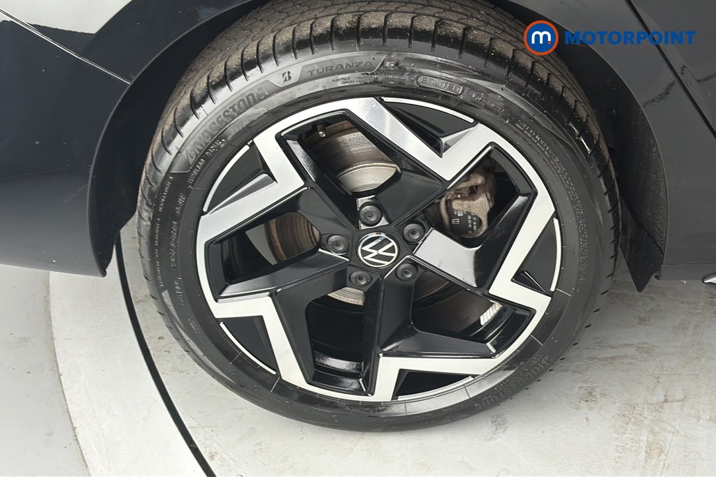 Volkswagen Passat R-Line Automatic Petrol Plug-In Hybrid Estate - Stock Number (1669023) - 46th supplementary image