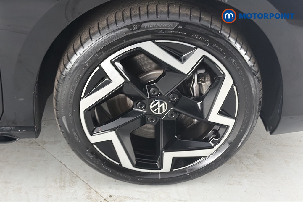 Volkswagen Passat R-Line Automatic Petrol Plug-In Hybrid Estate - Stock Number (1669023) - 47th supplementary image