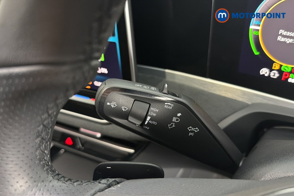 Volkswagen Passat R-Line Automatic Petrol Plug-In Hybrid Estate - Stock Number (1669024) - 5th supplementary image