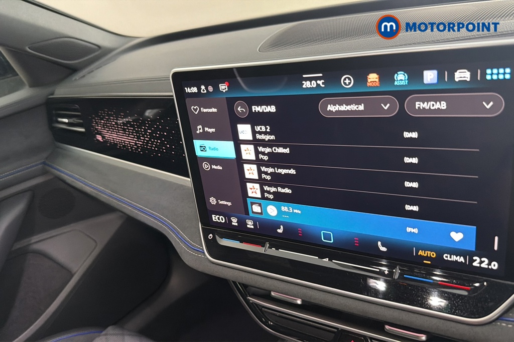 Volkswagen Passat R-Line Automatic Petrol Plug-In Hybrid Estate - Stock Number (1669024) - 8th supplementary image