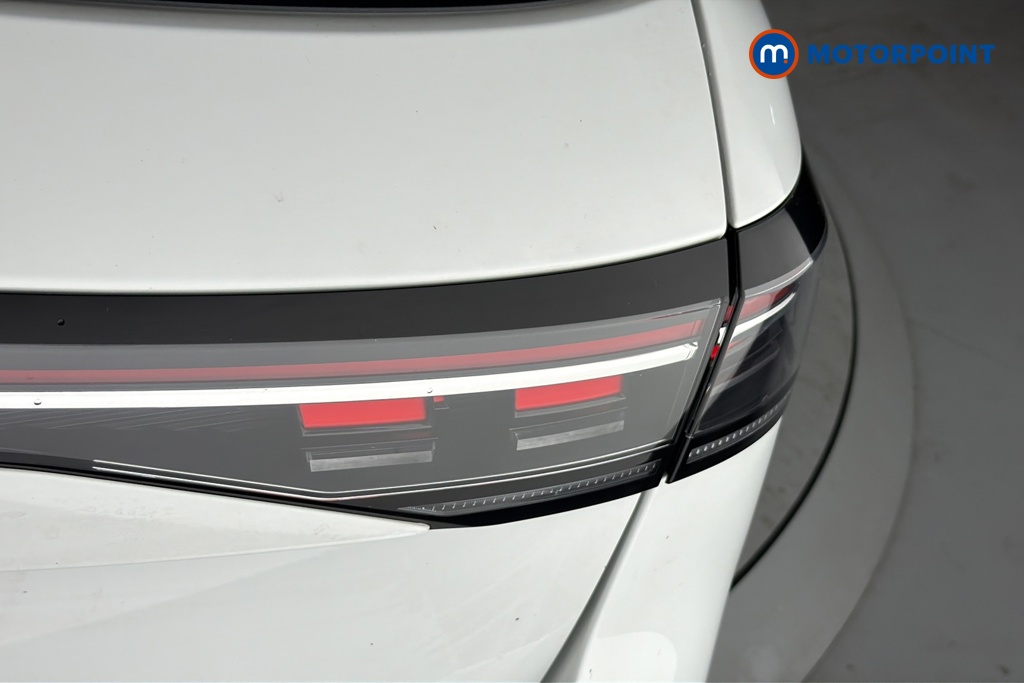 Volkswagen Passat R-Line Automatic Petrol Plug-In Hybrid Estate - Stock Number (1669024) - 36th supplementary image