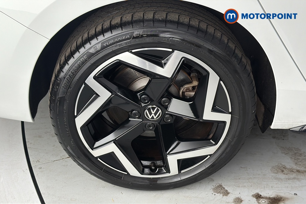 Volkswagen Passat R-Line Automatic Petrol Plug-In Hybrid Estate - Stock Number (1669024) - 46th supplementary image