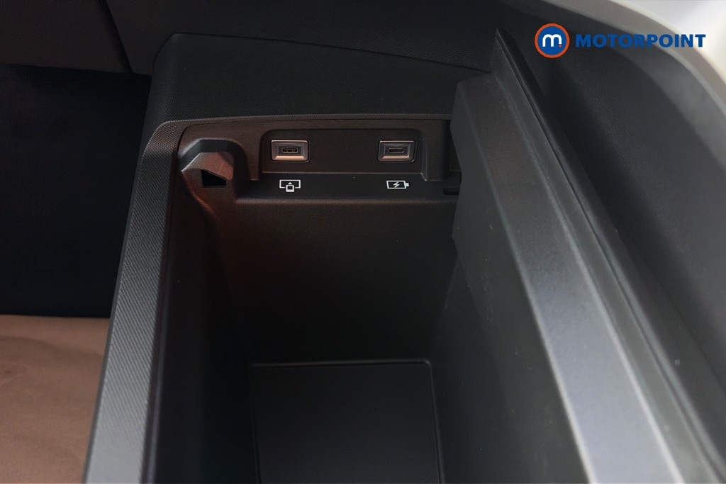 Peugeot 5008 Allure Premium Automatic Petrol SUV - Stock Number (1669326) - 17th supplementary image