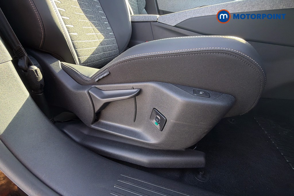 Peugeot 5008 Allure Premium Automatic Petrol SUV - Stock Number (1669326) - 25th supplementary image