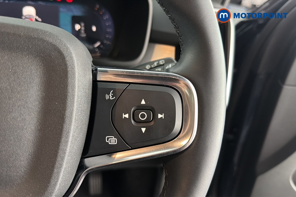 Volvo Xc40 Core Automatic Petrol SUV - Stock Number (1669344) - 3rd supplementary image