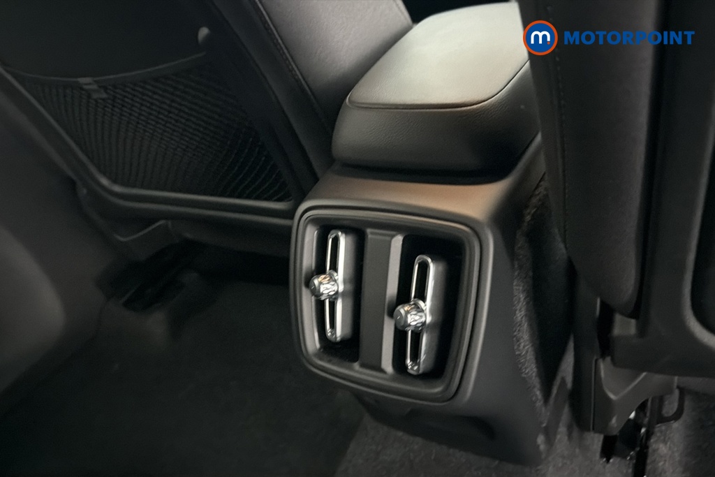 Volvo Xc40 Core Automatic Petrol SUV - Stock Number (1669344) - 28th supplementary image