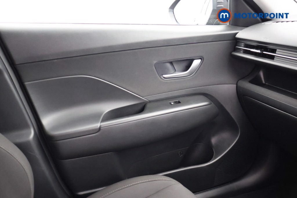 Hyundai Kona Advance Automatic Petrol-Electric Hybrid SUV - Stock Number (1669366) - 17th supplementary image