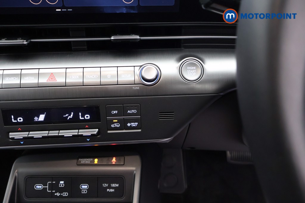 Hyundai Kona Advance Automatic Petrol-Electric Hybrid SUV - Stock Number (1669371) - 13th supplementary image
