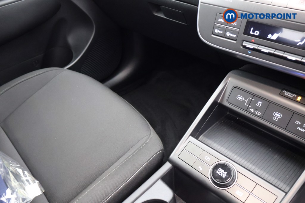 Hyundai Kona Advance Automatic Petrol-Electric Hybrid SUV - Stock Number (1669371) - 17th supplementary image